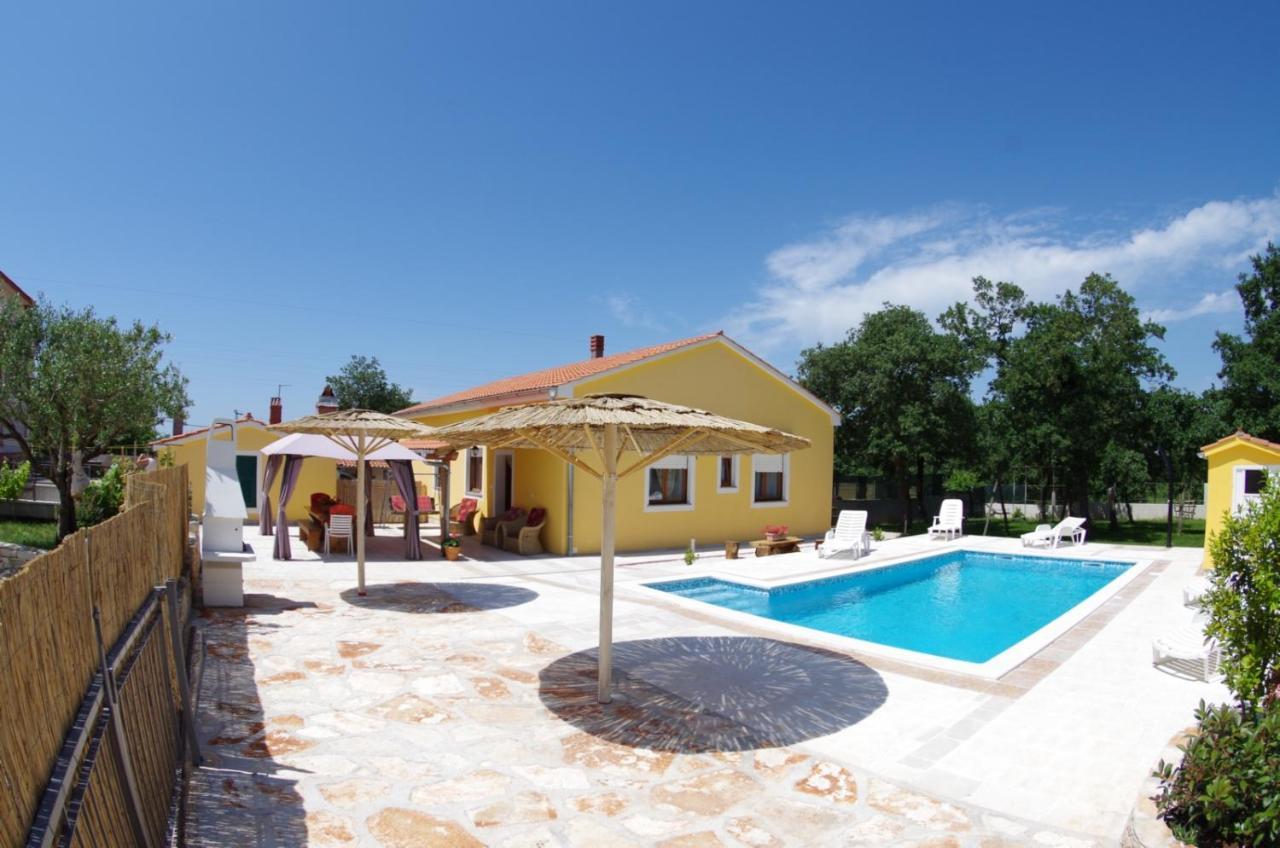 House Oliva, Sveti Kirin Villa Svetvinčenat Exteriör bild